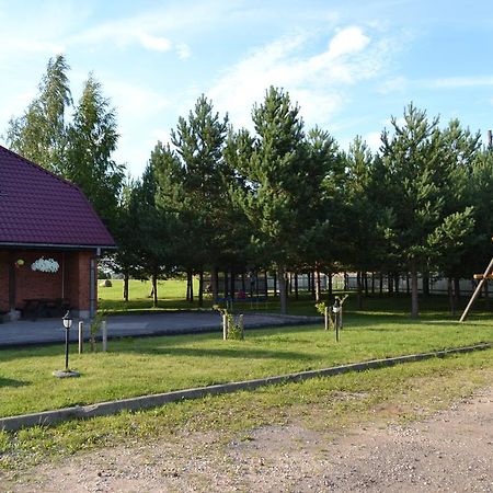 Motelis Aka Kārsava Екстериор снимка