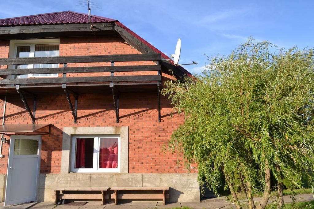 Motelis Aka Kārsava Екстериор снимка