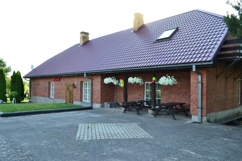 Motelis Aka Kārsava Екстериор снимка