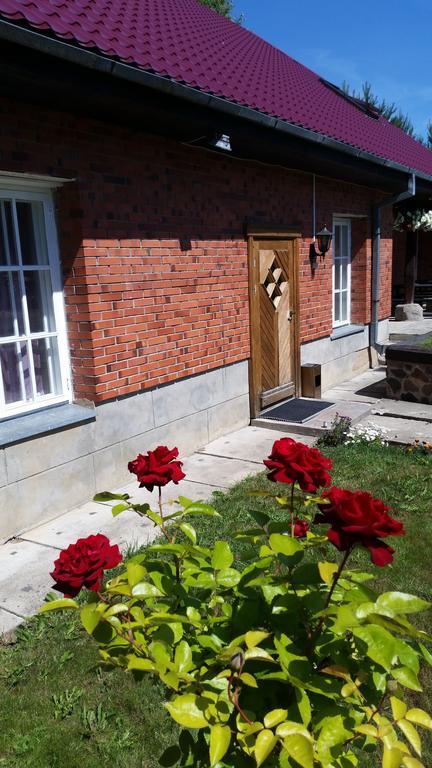 Motelis Aka Kārsava Екстериор снимка